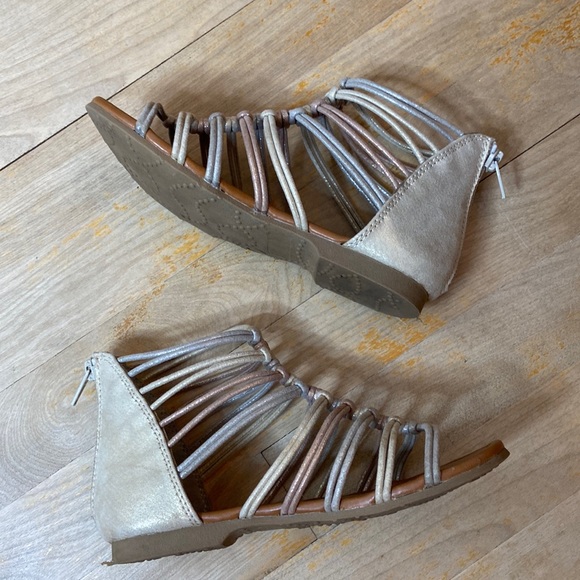 🌺 JUSTICE Metallic Rope Gladiator Sandals - Picture 6 of 10